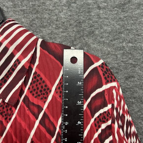 Dressbarn Women's Size Small Red Flared Sleeves Button Up Front Top - Picture 3 of 8